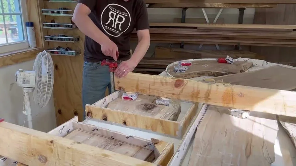 Still from the film “A fully transparent epoxy table, complete build”.